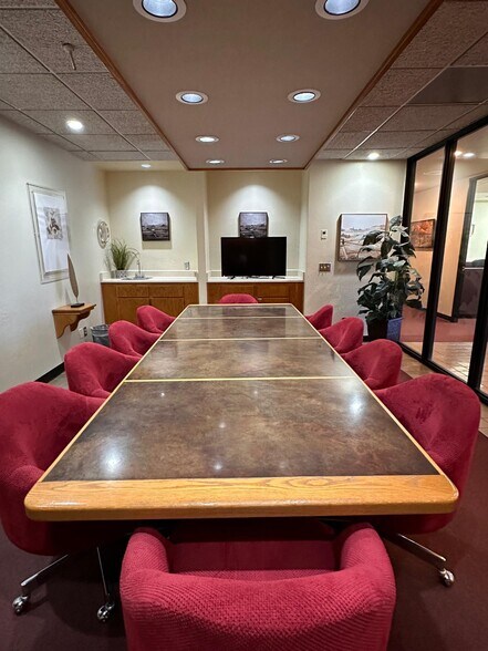 More Photos Of 517 N Mountain Ave, Upland Office For Lease