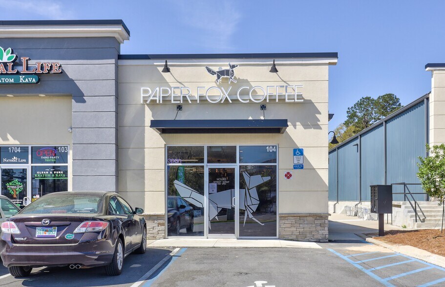 More Photos Of 1706 Capital Cir NE, Tallahassee General Retail For Lease