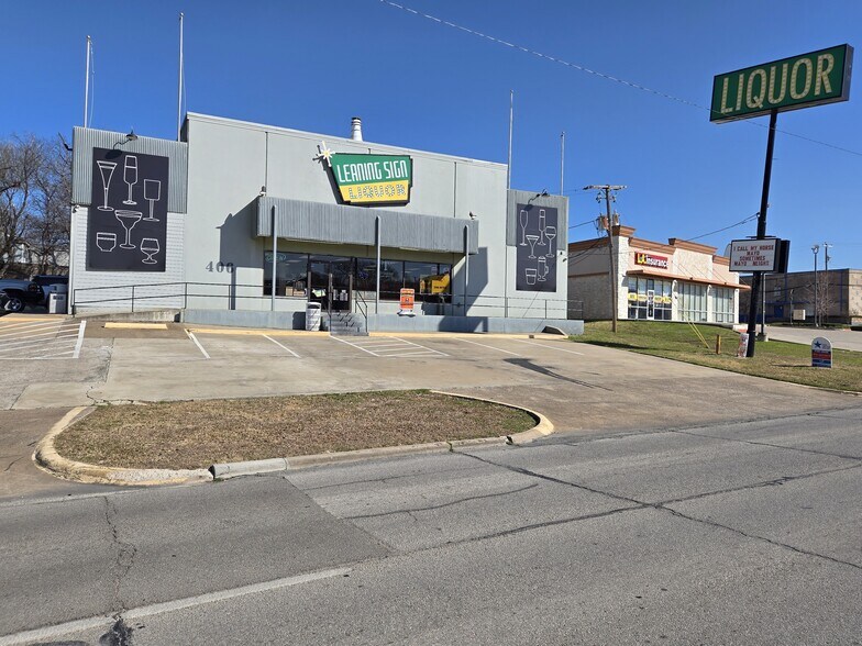 Primary Photo Of 406 N Carrier Pky, Grand Prairie Storefront Retail Office For Sale
