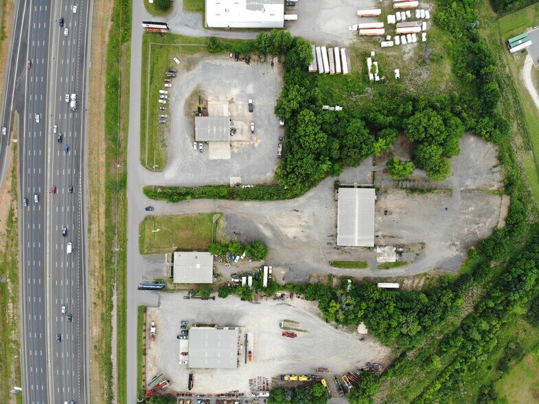 More Photos Of 450 Corporate Blvd, Rock Hill Warehouse For Lease