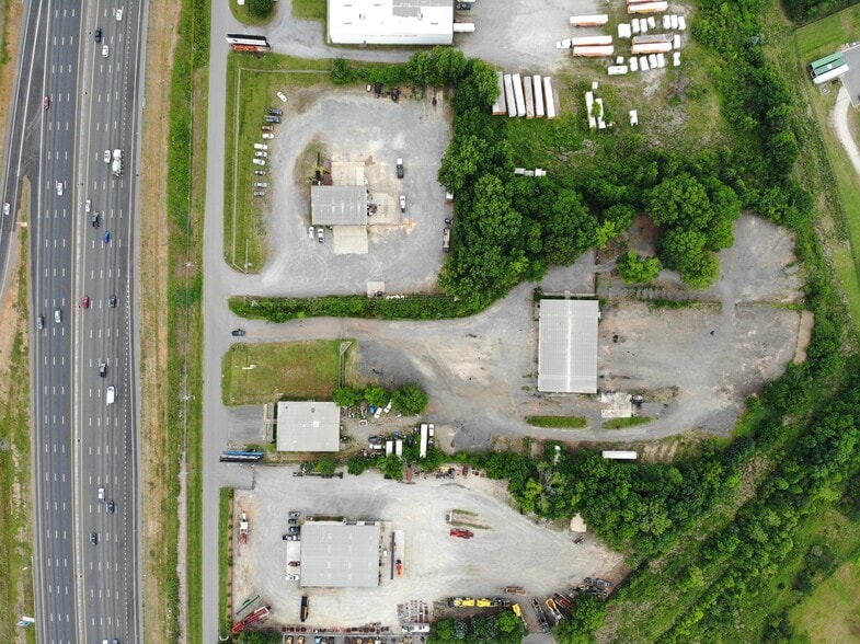 More Photos Of 450 Corporate Blvd, Rock Hill Warehouse For Lease