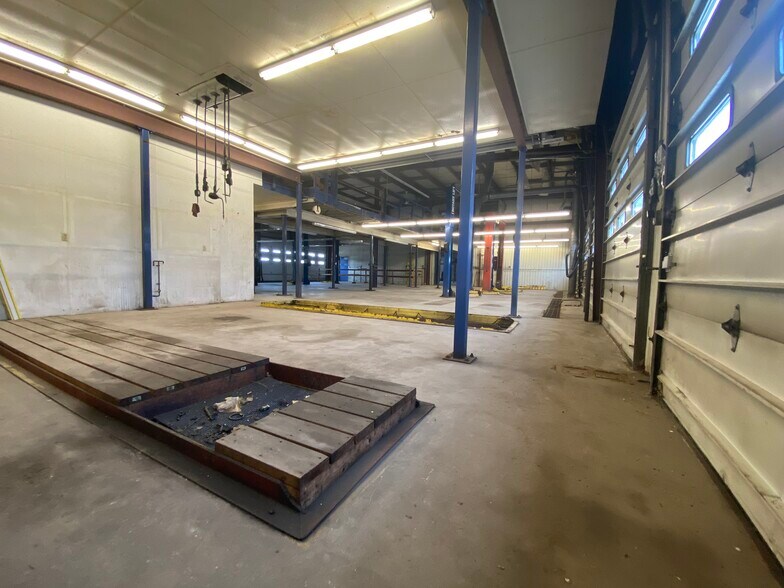 More Photos Of 7869 Big Sky Dr, Madison Storefront Retail Office For Lease