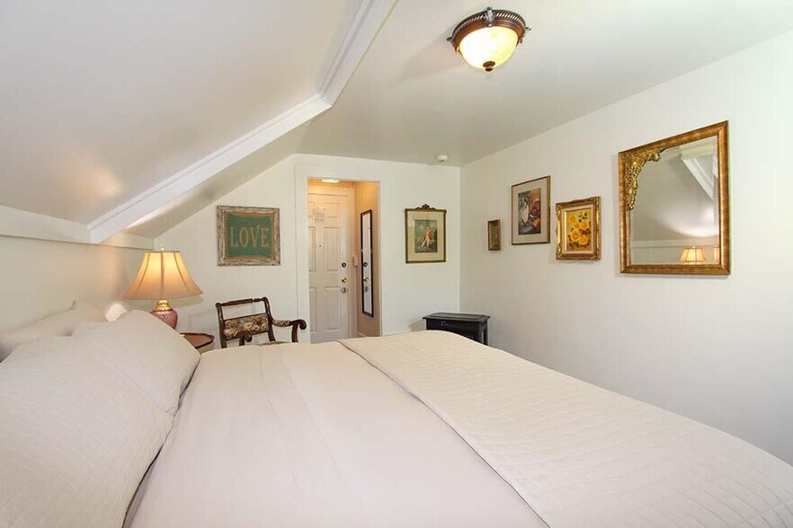 More Photos Of 2476 Main St, Cambria Hospitality For Sale