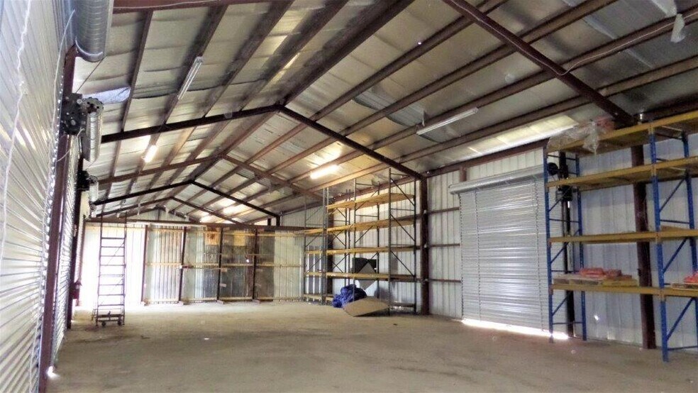 More Photos Of 160 Highway 3256, Lake Charles Distribution For Lease