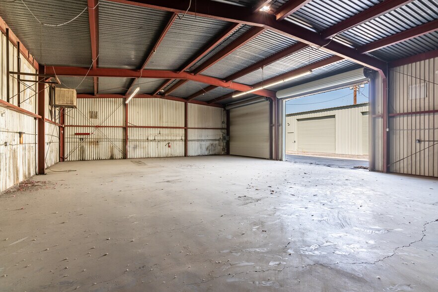 More Photos Of 68686 Summit Dr, Cathedral City Service For Sale