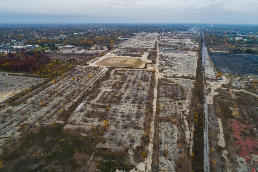 More Photos Of 2201 Industrial Ave, Flint Land For Sale