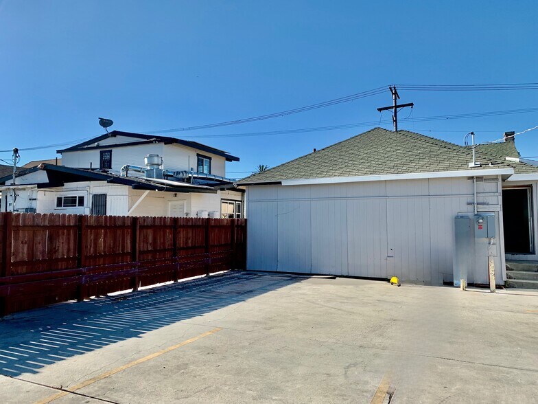 More Photos Of 3520 W Slauson Ave, Los Angeles Daycare Center For Lease