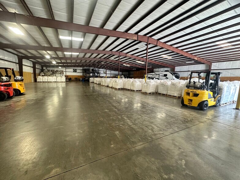 More Photos Of 200 Montclair Rd, Salisbury Truck Terminal For Lease