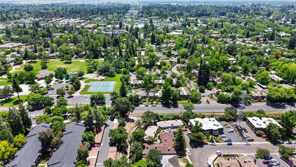 More Photos Of 2316 Villanova Cir, Sacramento Apartments For Sale