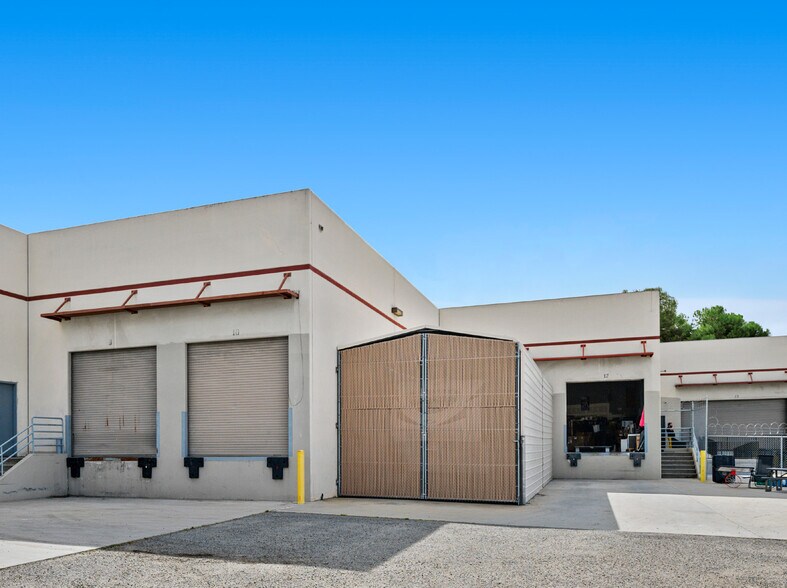 More Photos Of 2465 Dogwood Way, Vista Warehouse For Lease