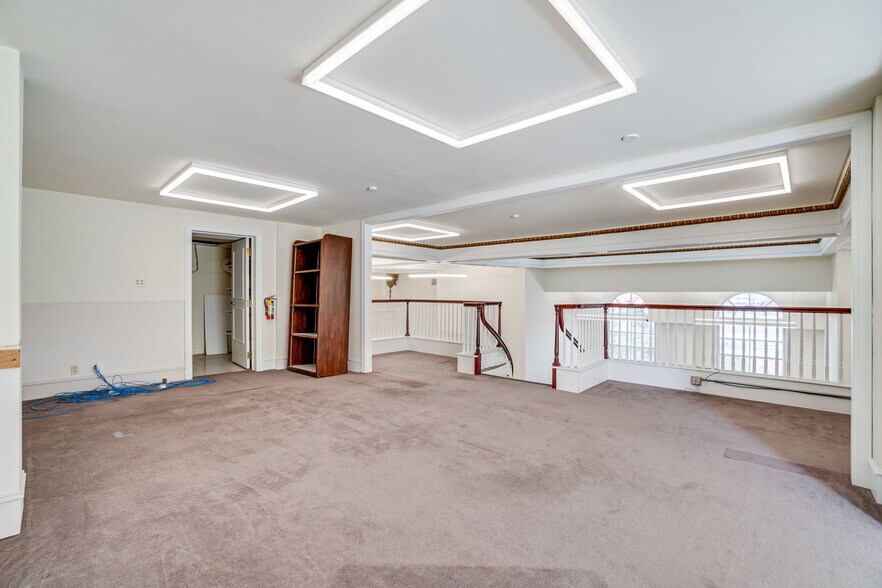 More Photos Of 701 5th St, Eureka Office Residential For Sale