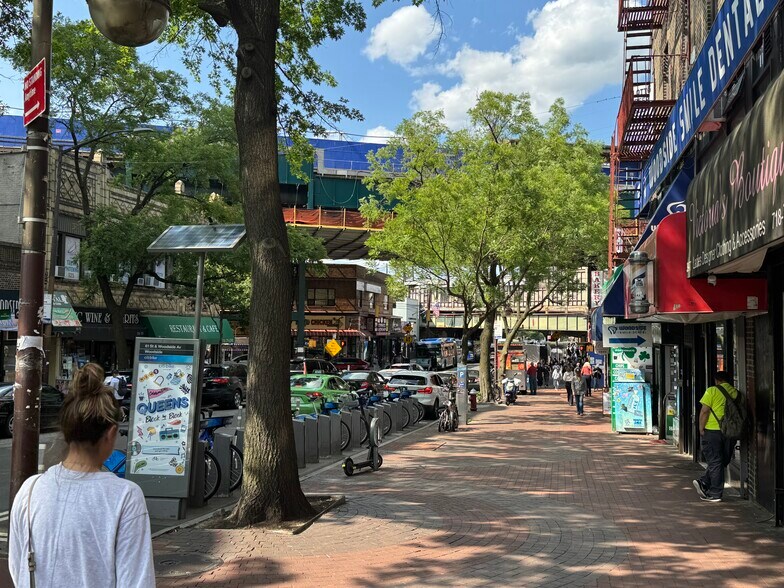 More Photos Of 60-26 Woodside Ave, Flushing Storefront For Lease