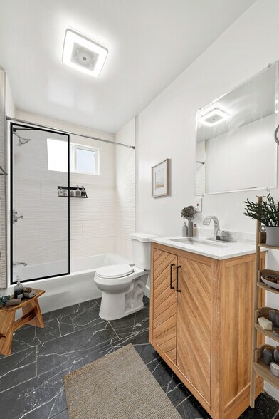 More Photos Of 1045 N Ardmore Ave, Los Angeles Apartments For Sale