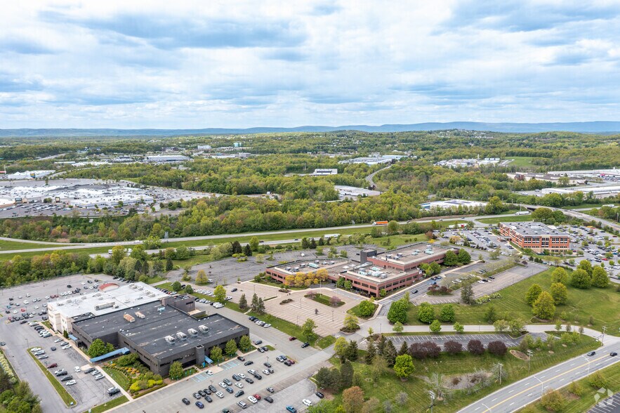 More Photos Of 85 Crystal Run Rd, Middletown Office For Lease