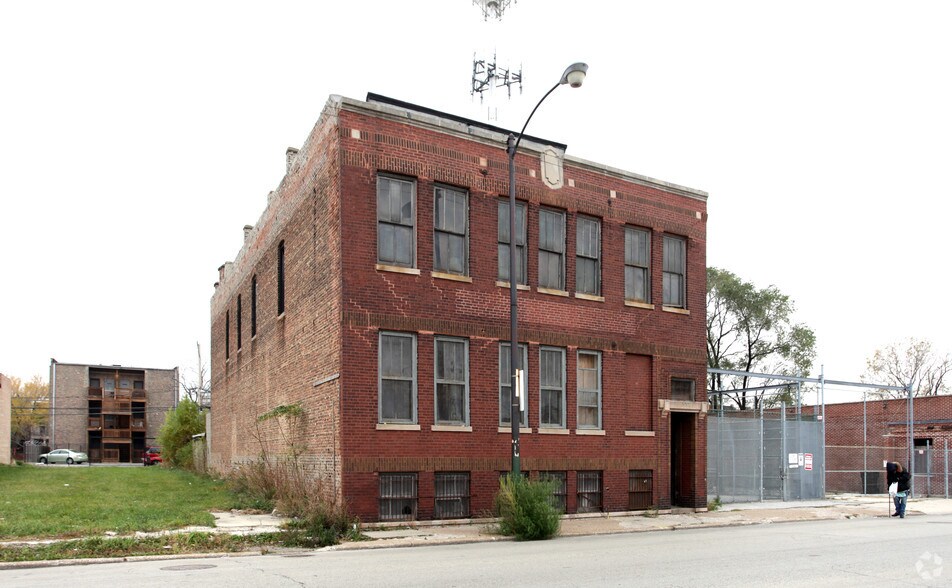 Primary Photo Of 507 E Pershing Rd, Chicago Warehouse For Lease