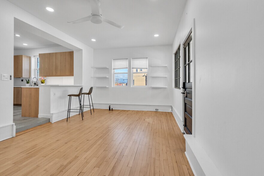 More Photos Of 3307 W Irving Park Rd, Chicago Office Residential For Sale