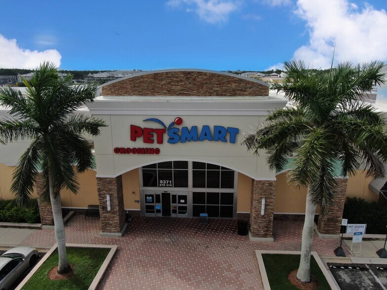 More Photos Of 9375 Six Mile Cypress Pky, Fort Myers Unknown For Lease