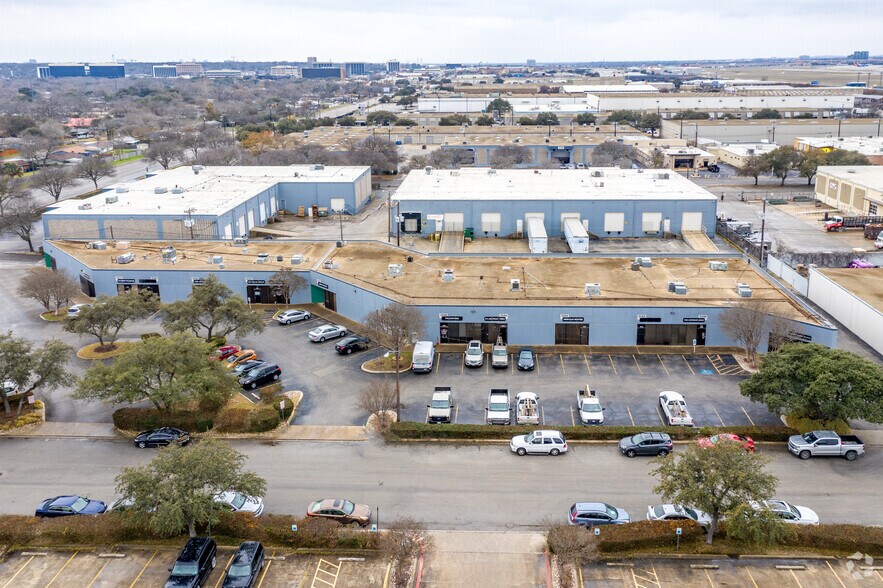 More Photos Of 9929 Broadway St, San Antonio Unknown For Lease