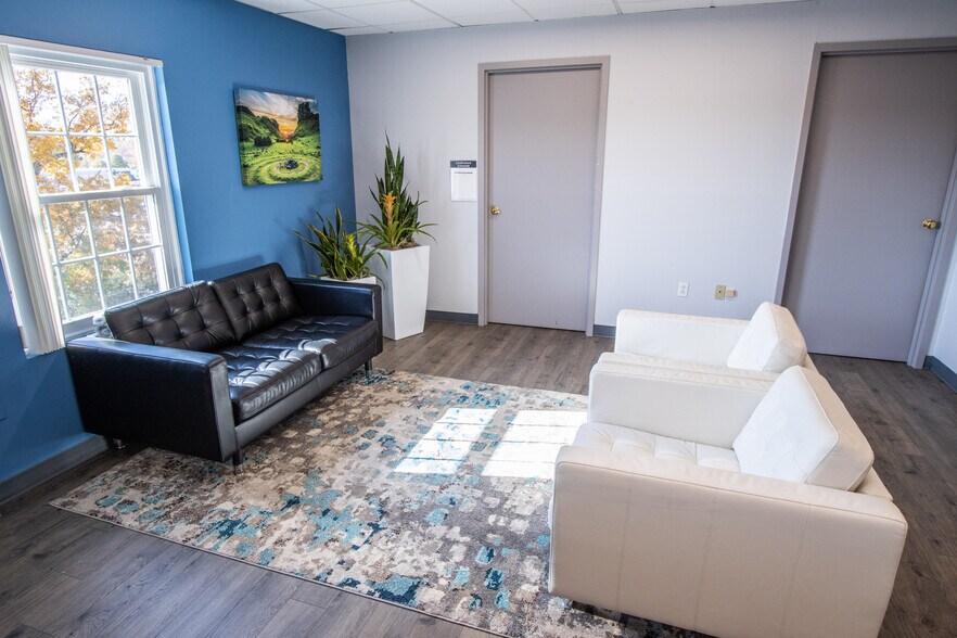 More Photos Of 800 Turnpike St, North Andover Coworking Space