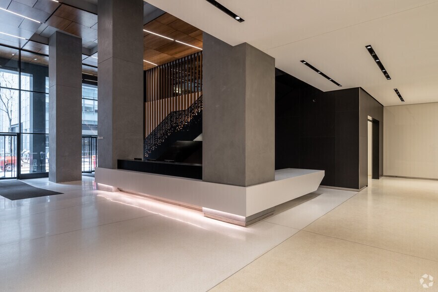 More Photos Of 135 W 50th St, New York Office For Lease