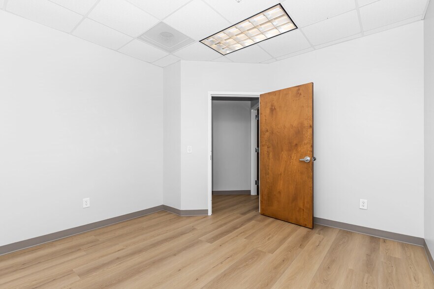 More Photos Of 8801 Fast Park Dr, Raleigh Office For Lease