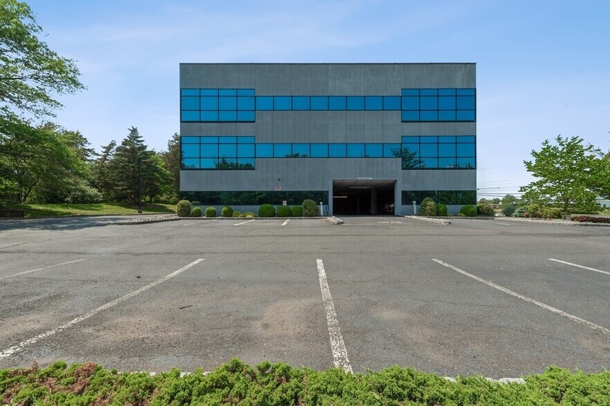 More Photos Of 3121 US Highway 22, Branchburg Coworking Space