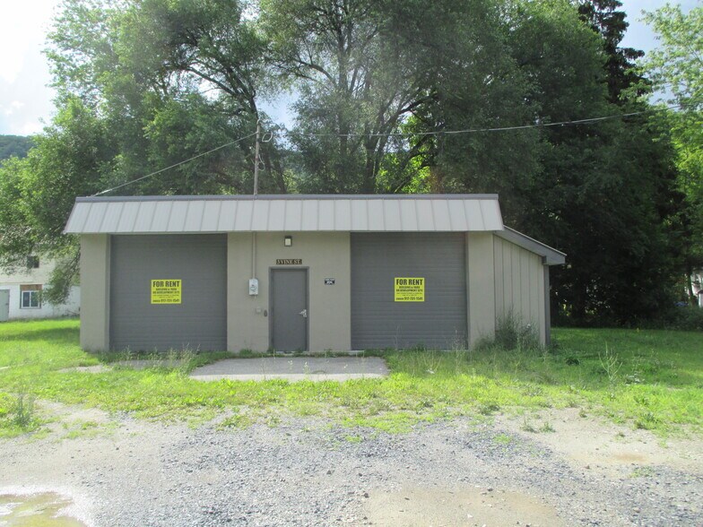More Photos Of 3 Vine St, Greenwood Lake Warehouse For Lease