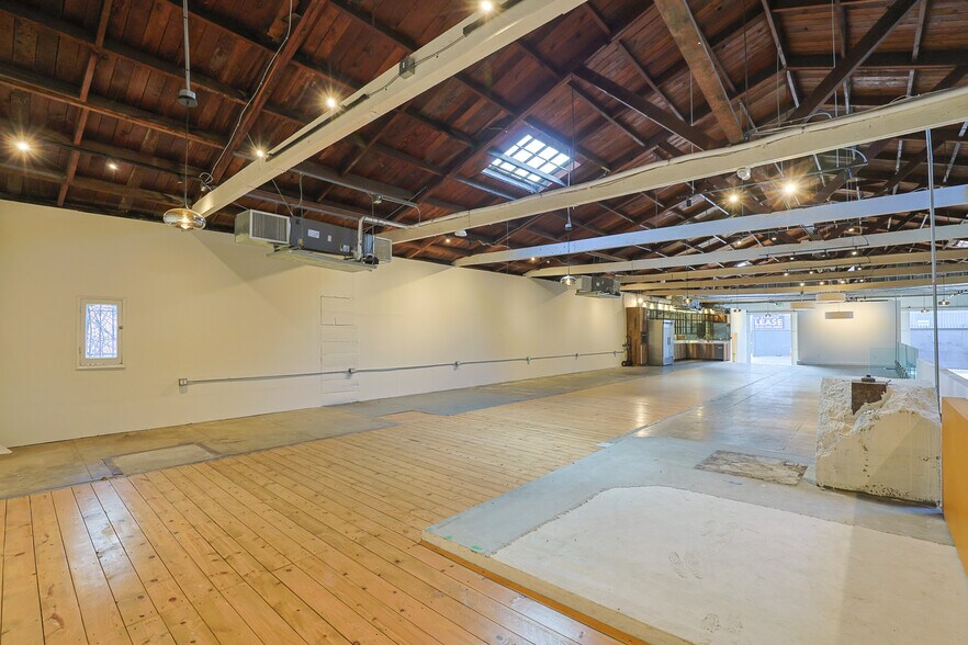 More Photos Of 350-360 Sunset Ave, Venice Warehouse For Lease