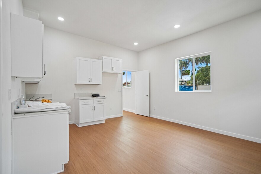 More Photos Of 1844-1848 Atlantic Ave, Long Beach Storefront Retail Residential For Sale