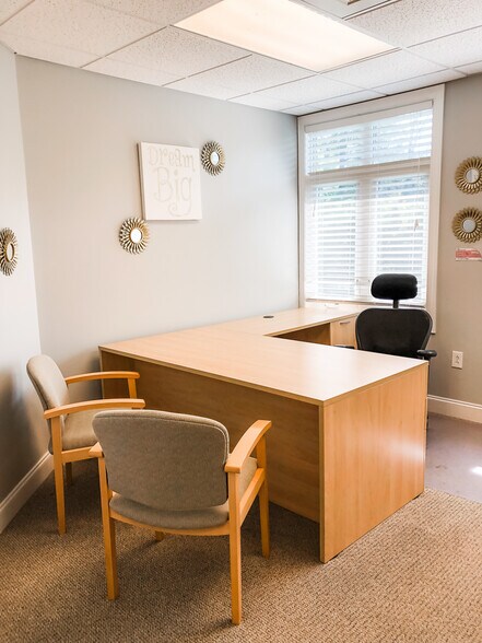 More Photos Of 5003 Southpark Dr, Durham Medical For Sale