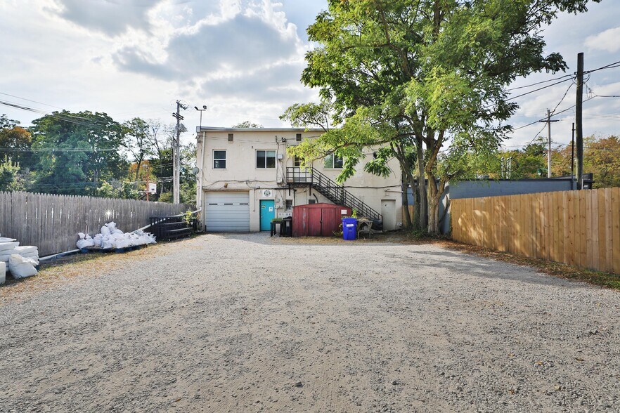 More Photos Of 4760-4764 N High St, Columbus Storefront Retail Residential For Sale