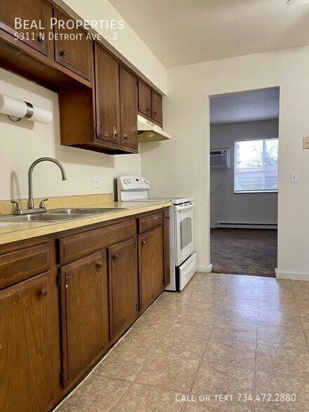 More Photos Of 5311 N Detroit Ave, Toledo Apartments For Sale