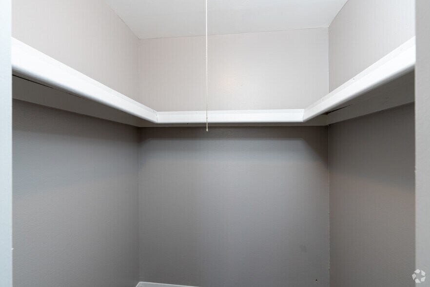 More Photos Of 5249 Wren Ave, El Paso Apartments For Sale