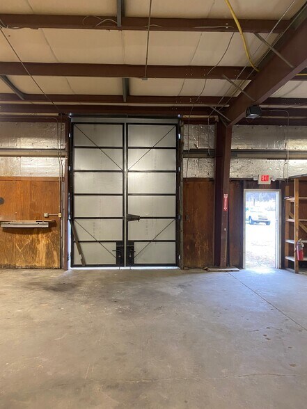 More Photos Of 5130 Hendersonville Rd, Fletcher Coworking Space