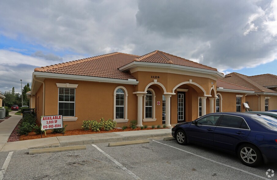 More Photos Of 1104 Kyle Wood Ln, Brandon Medical For Sale