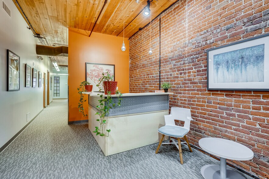 More Photos Of 1624 Market St, Denver Office For Lease