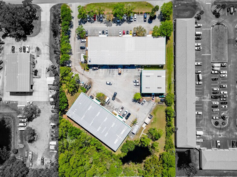 More Photos Of 4200 Dow Rd, Melbourne Warehouse For Sale