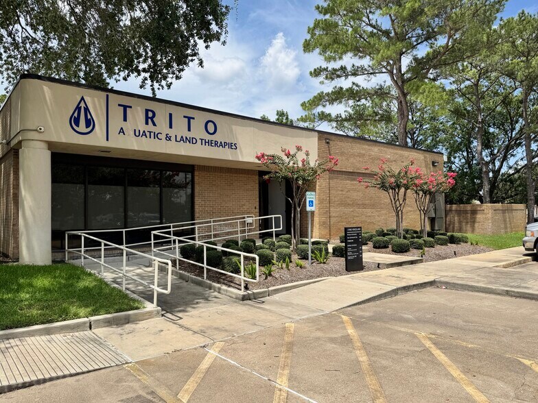 More Photos Of 21660 Kingsland Blvd, Katy Hospital For Sale