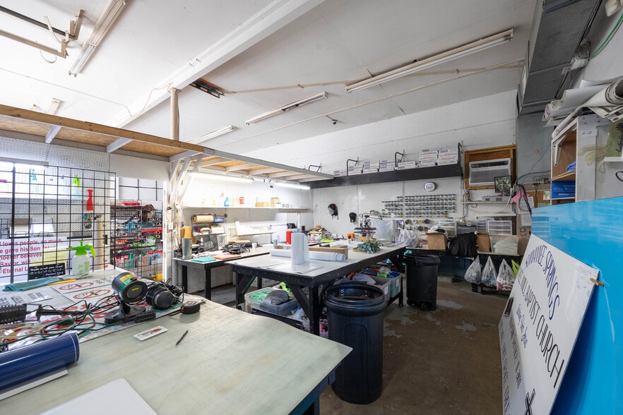 More Photos Of 319 E Howard St, Live Oak Storefront Retail Office For Sale