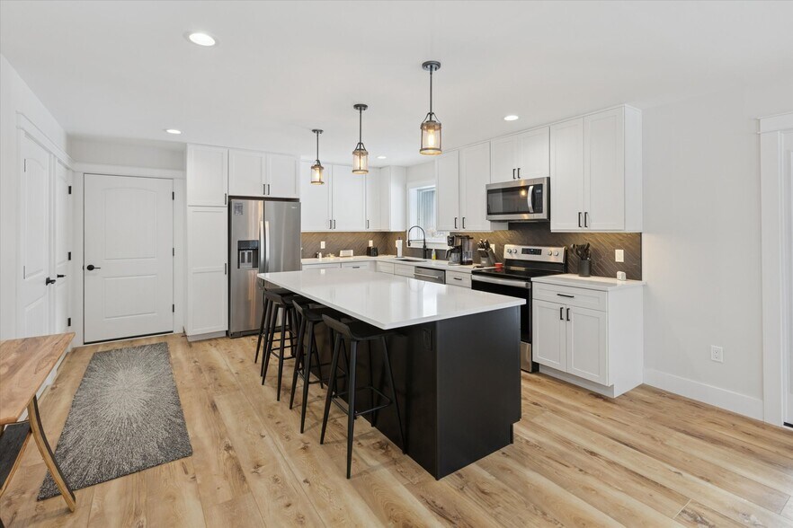 More Photos Of 8370 Lakeview Rd, Alanson Winery Vineyard For Sale