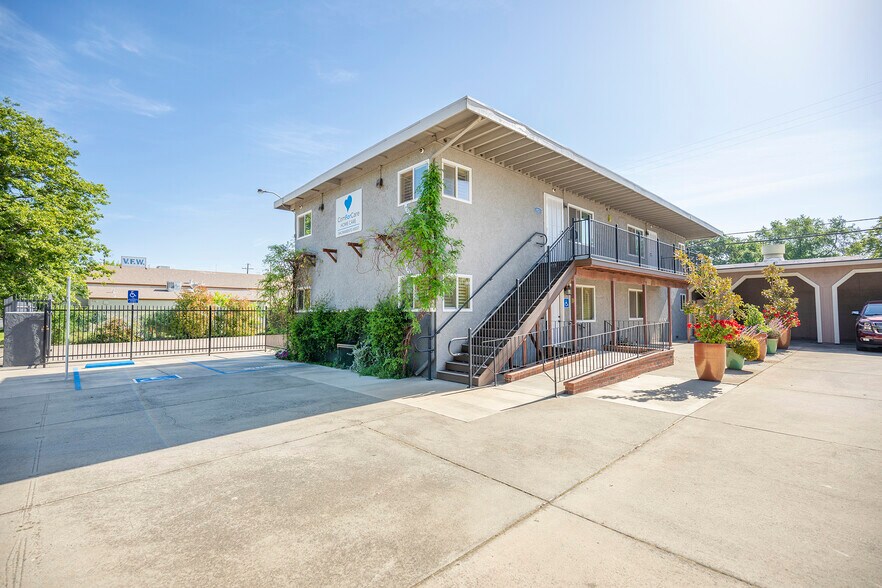 More Photos Of 917-923 Drever St, West Sacramento Office Residential For Sale