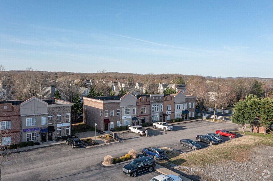 More Photos Of 239 Veterans Pky, Murfreesboro Office For Sale