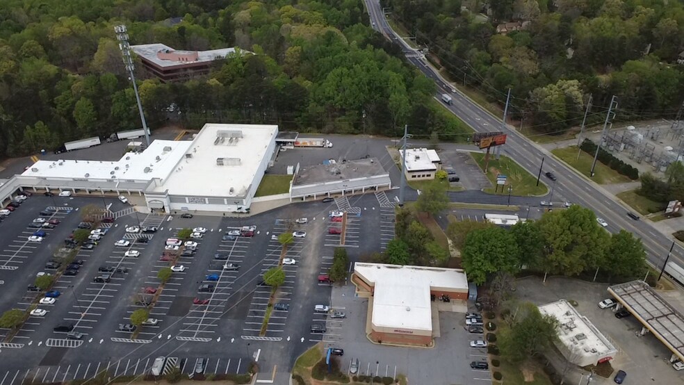 More Photos Of 7820 Holcomb Bridge Rd, Peachtree Corners General Retail For Sale