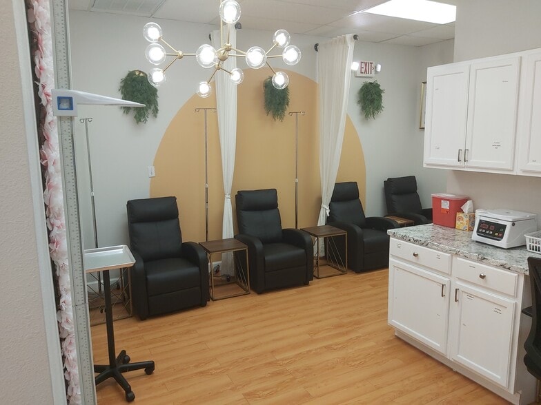 More Photos Of 5805 Coit Rd, Plano Medical For Lease