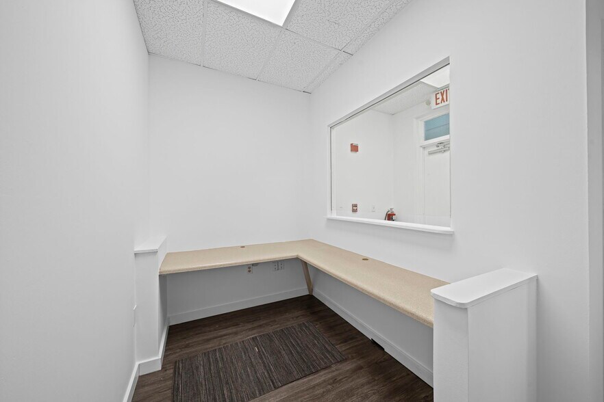 More Photos Of 540 NW University, Port Saint Lucie Office Residential For Sale