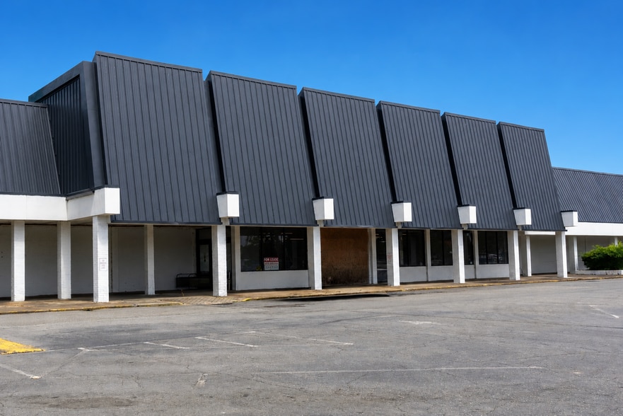 Primary Photo Of 2449-2475 US-117 S, Goldsboro Unknown For Lease