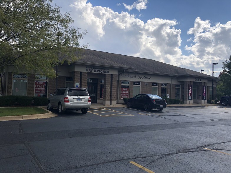 More Photos Of 608 E Veterans Pky, Yorkville Medical For Lease