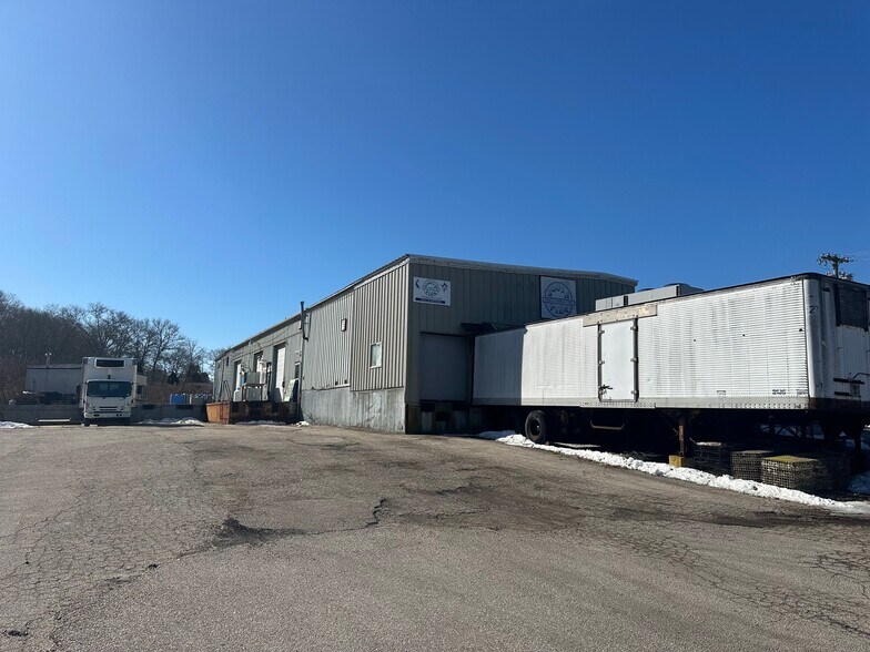 More Photos Of 20 Walts Way, Narragansett Warehouse For Sale
