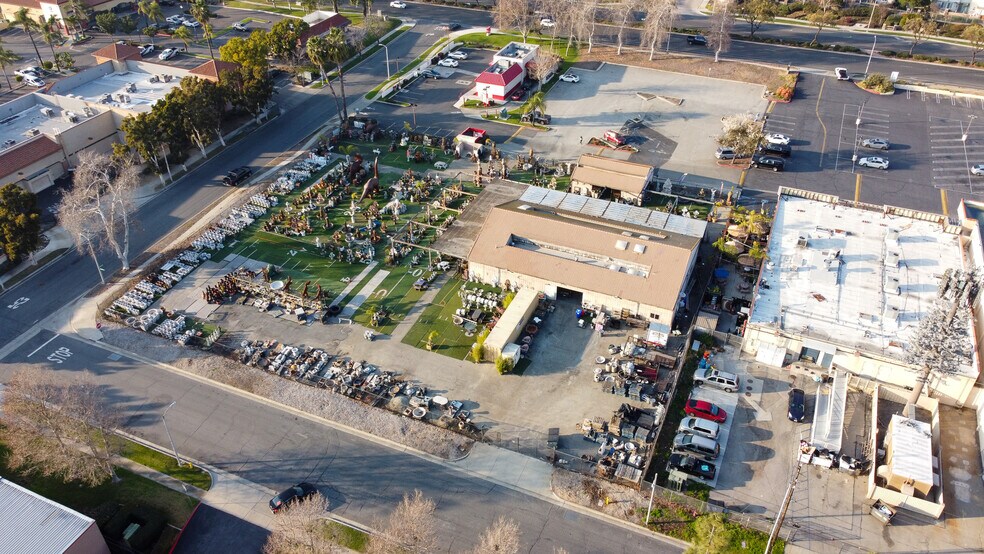 More Photos Of 9445 Foothill Blvd, Rancho Cucamonga Storefront For Lease