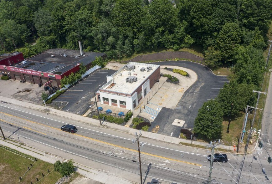 More Photos Of 1411 E 2nd St, Jamestown Fast Food For Sale